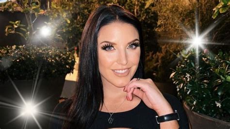 Angela White Biography: Videos, Net Worth, Age,。